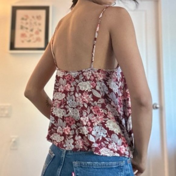 Urban Outfitters Flowy Floral Tank top - Picture 3 of 8